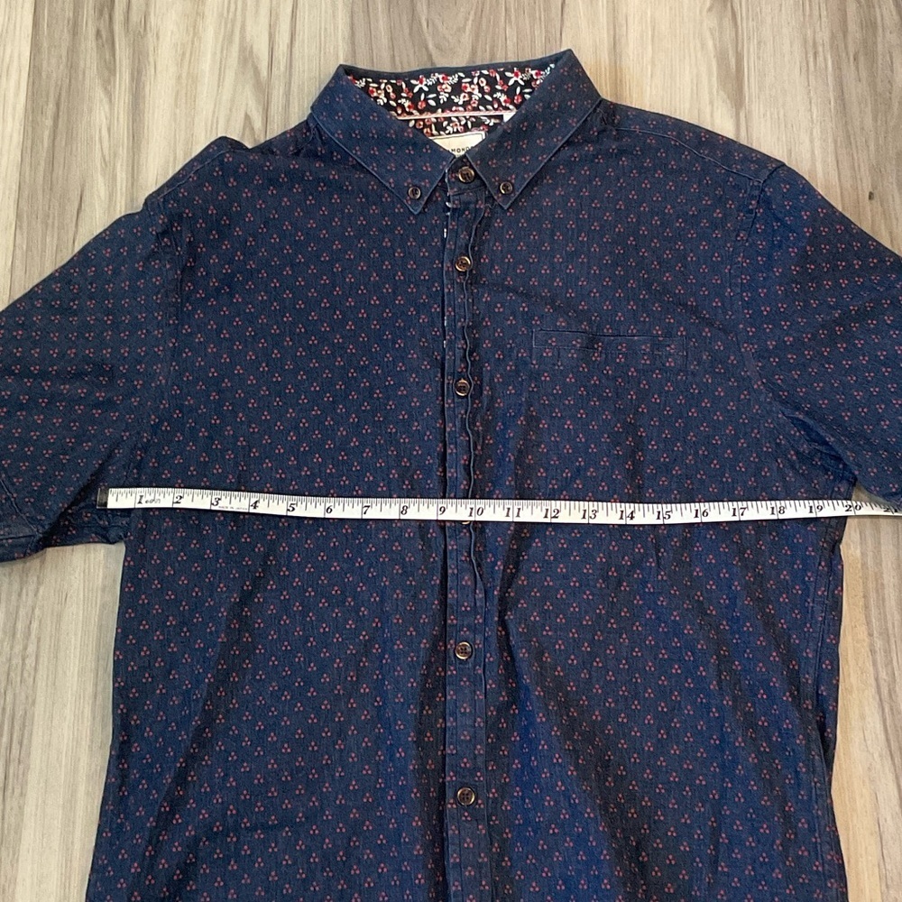 7 Diamonds Navy and Red Patterned Button Down Shirt Size L - Picture 10 of 13